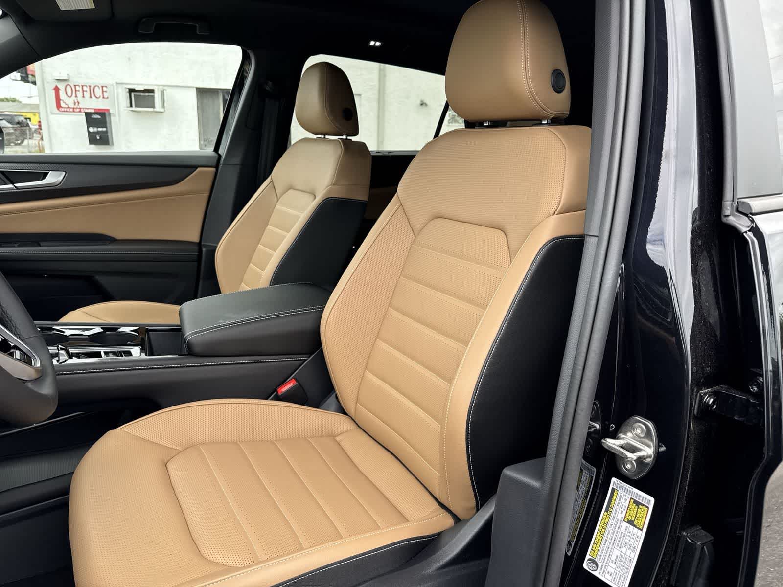 2026 Volkswagen Atlas Cross Sport 2.0T SEL R-Line Black