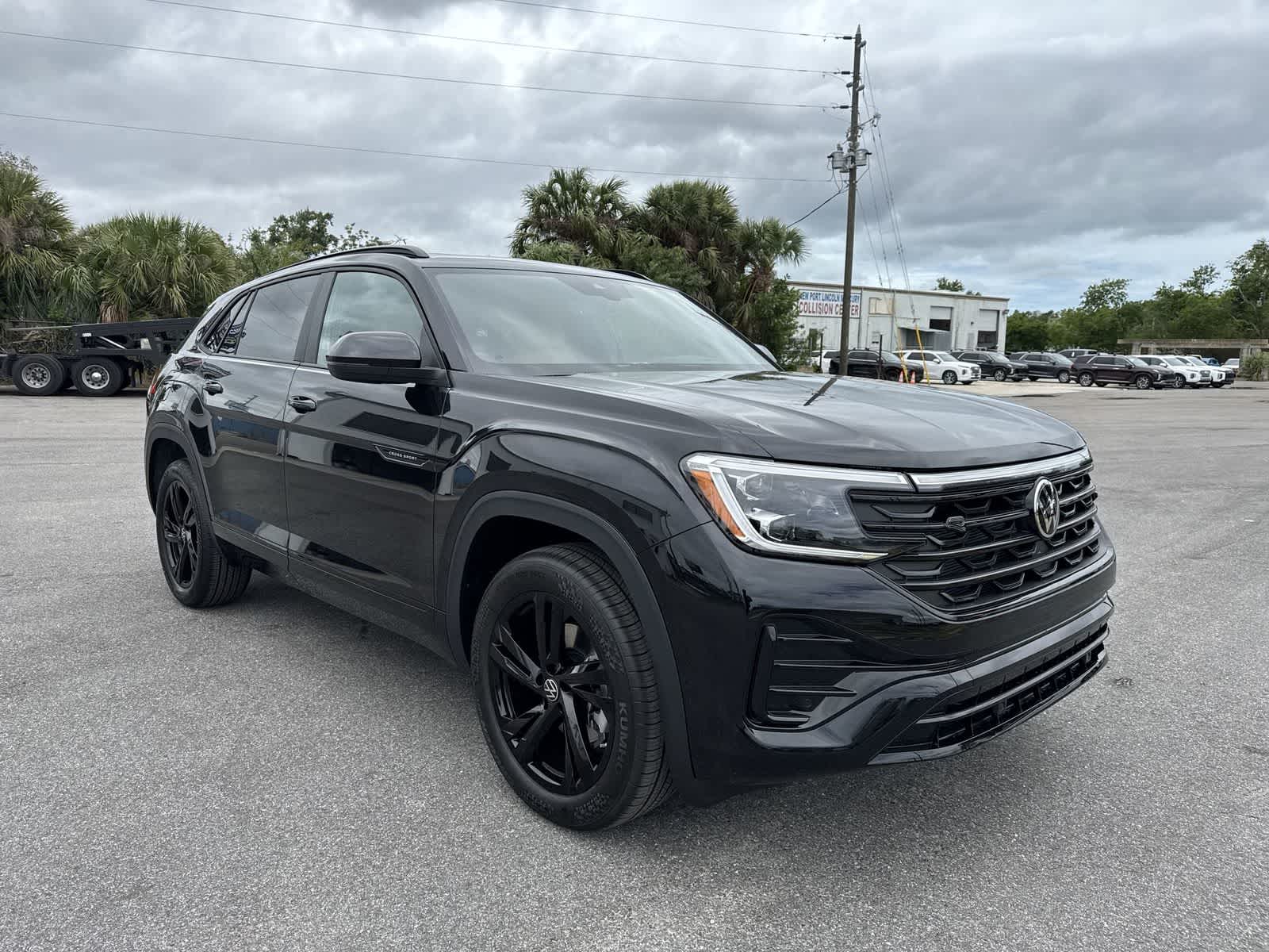2026 Volkswagen Atlas Cross Sport 2.0T SEL R-Line Black