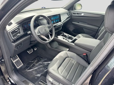 2026 Volkswagen Atlas Cross Sport 2.0T SEL R-Line Black