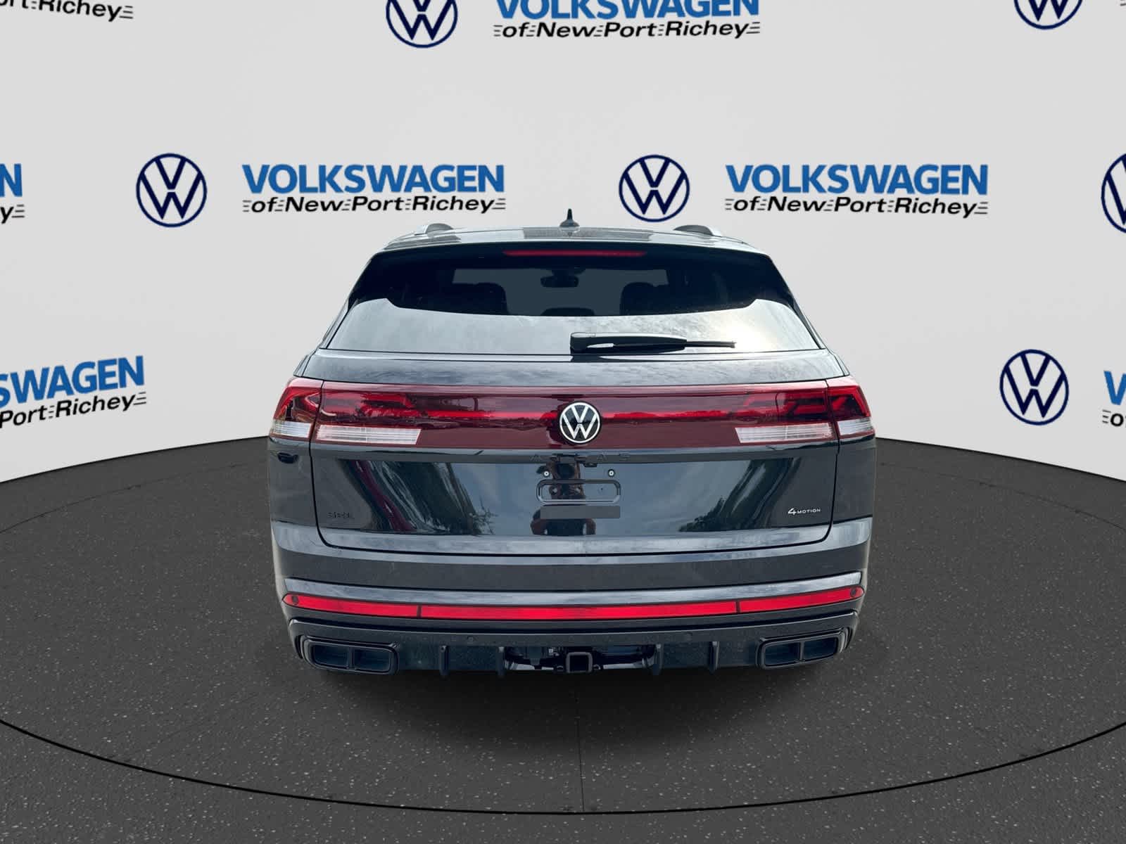 2026 Volkswagen Atlas Cross Sport 2.0T SEL R-Line Black