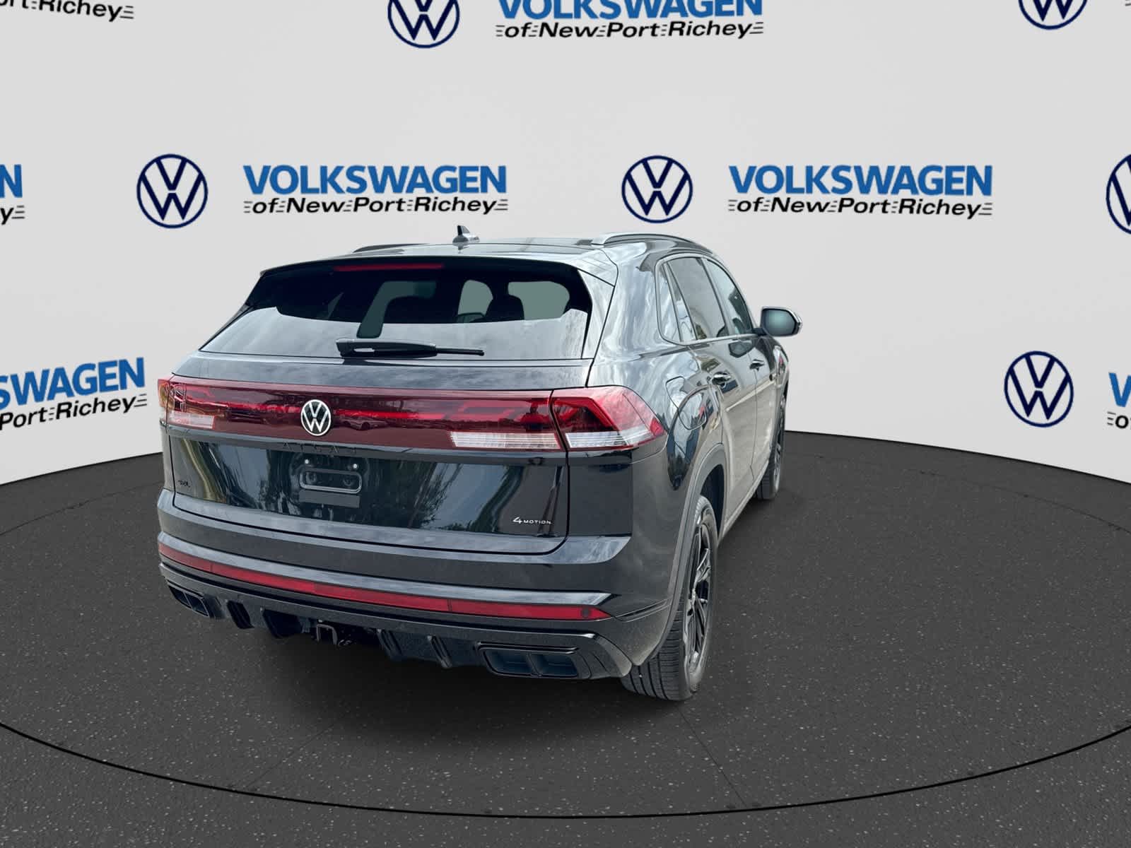 2026 Volkswagen Atlas Cross Sport 2.0T SEL R-Line Black