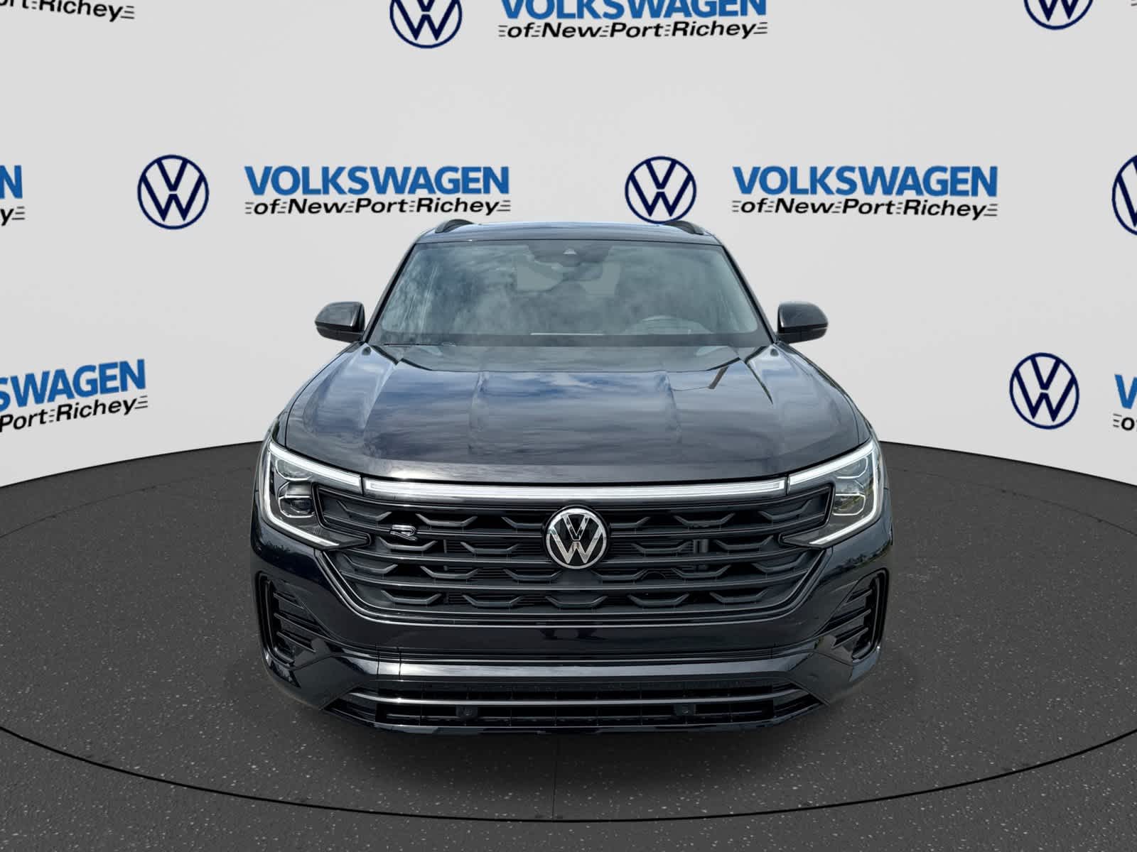 2026 Volkswagen Atlas Cross Sport 2.0T SEL R-Line Black