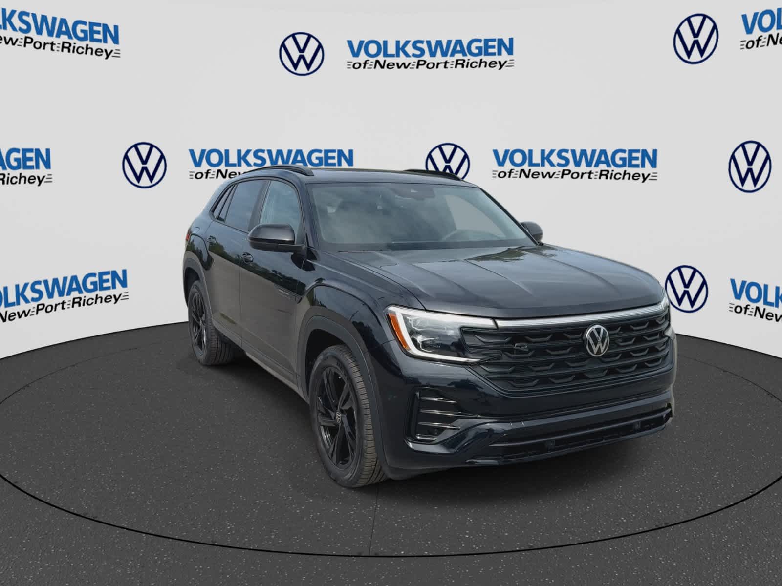 2026 Volkswagen Atlas Cross Sport 2.0T SEL R-Line Black