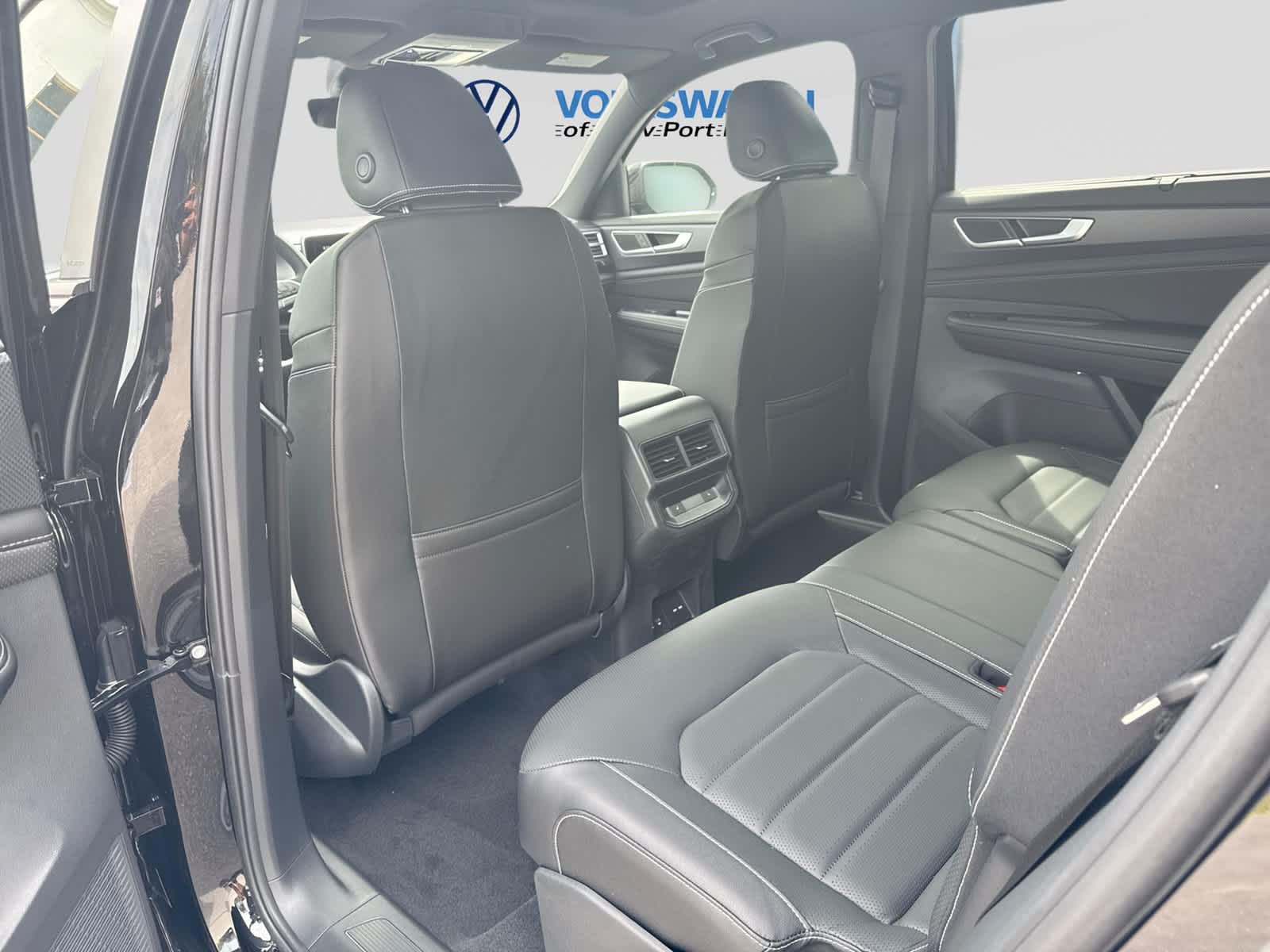 2026 Volkswagen Atlas Cross Sport 2.0T SEL R-Line Black