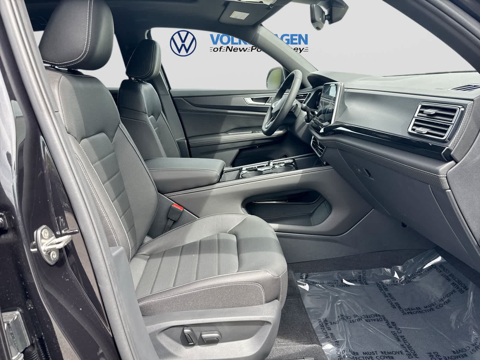 2026 Volkswagen Atlas Cross Sport 2.0T SEL R-Line Black