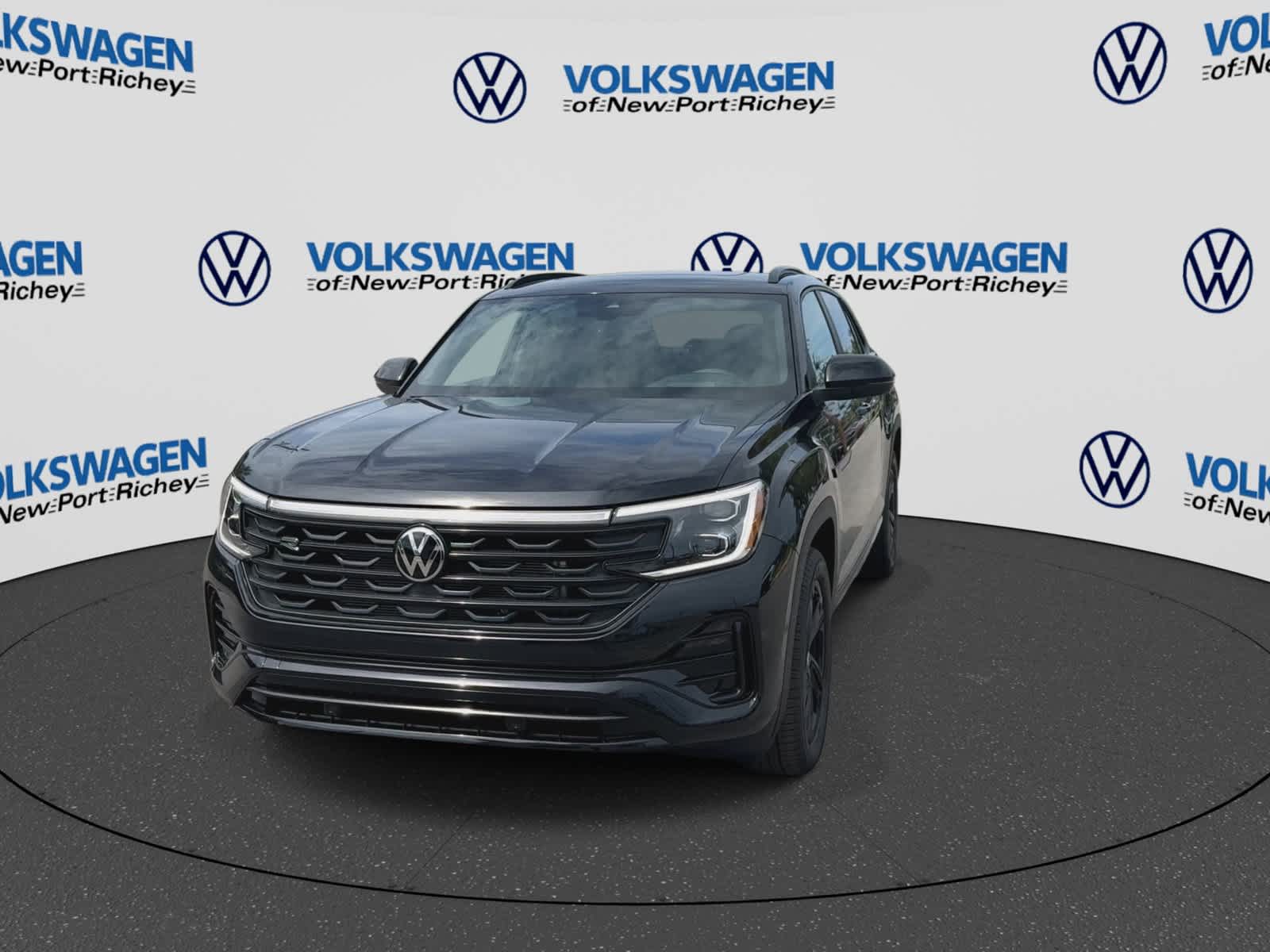 2026 Volkswagen Atlas Cross Sport 2.0T SEL R-Line Black
