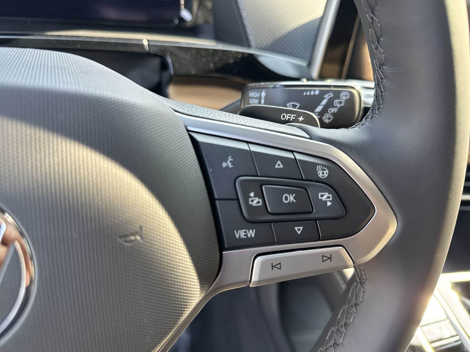 2026 Volkswagen Atlas Cross Sport 2.0T SEL R-Line Black