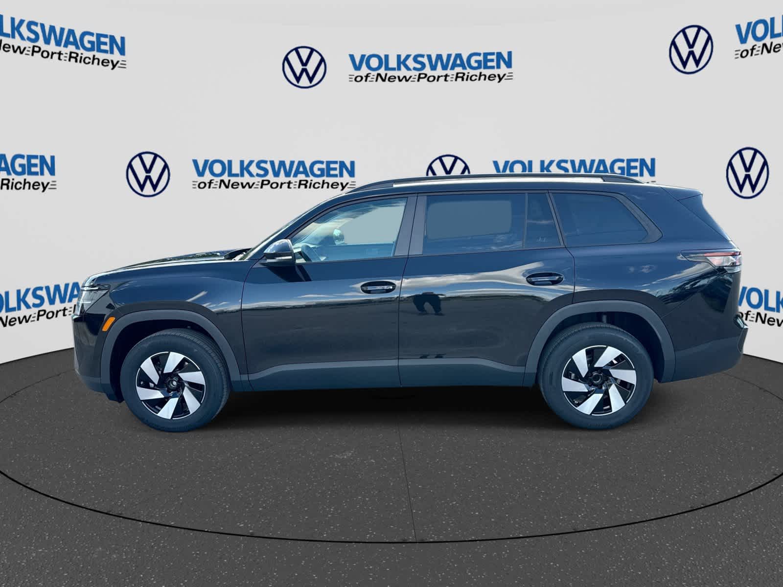 2027 Volkswagen Atlas 2.0T SE