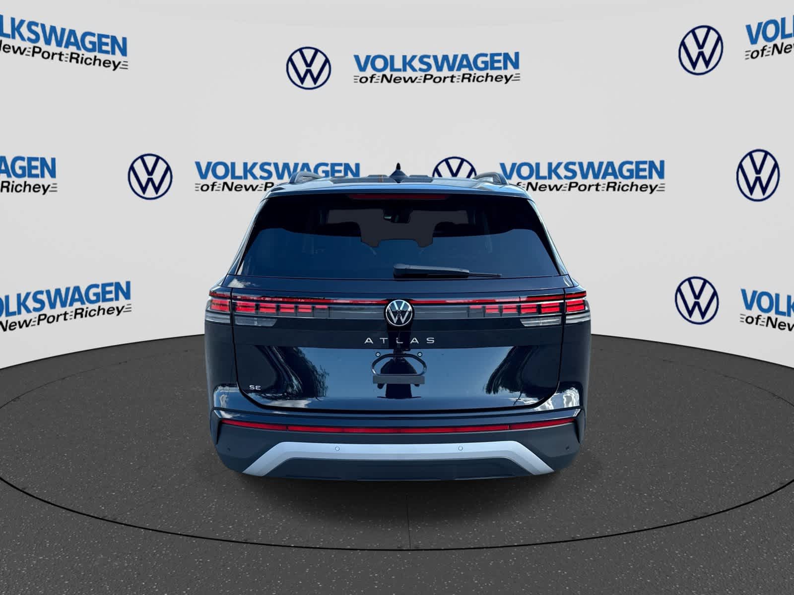 2027 Volkswagen Atlas 2.0T SE