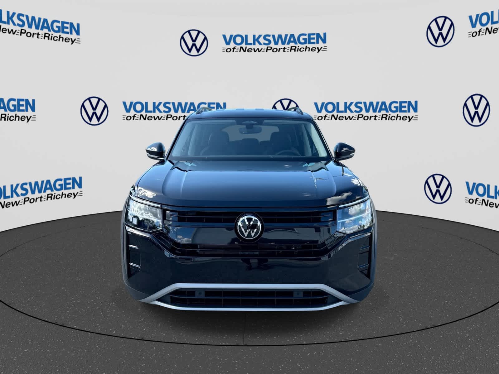2027 Volkswagen Atlas 2.0T SE