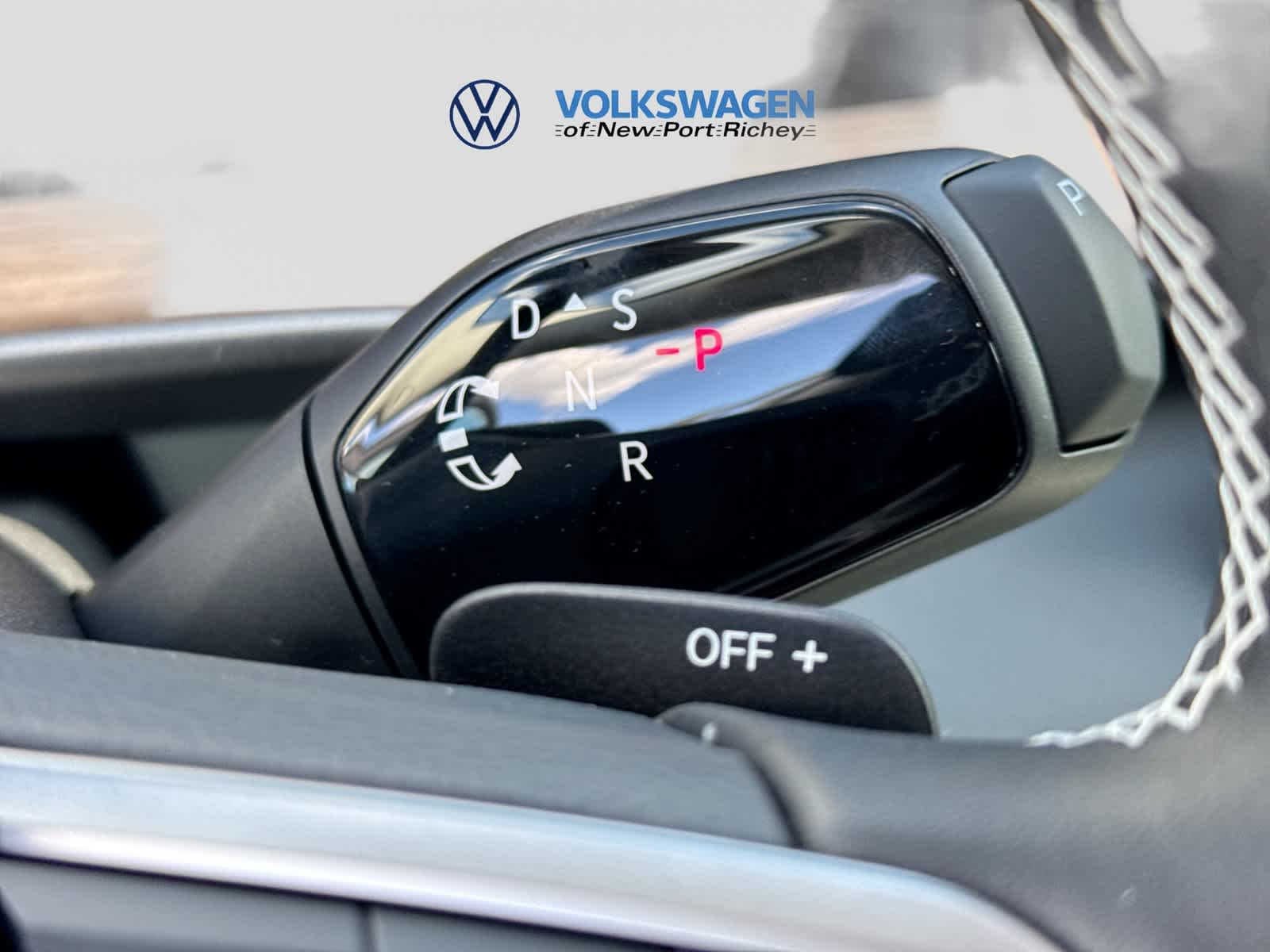 2027 Volkswagen Atlas 2.0T SE