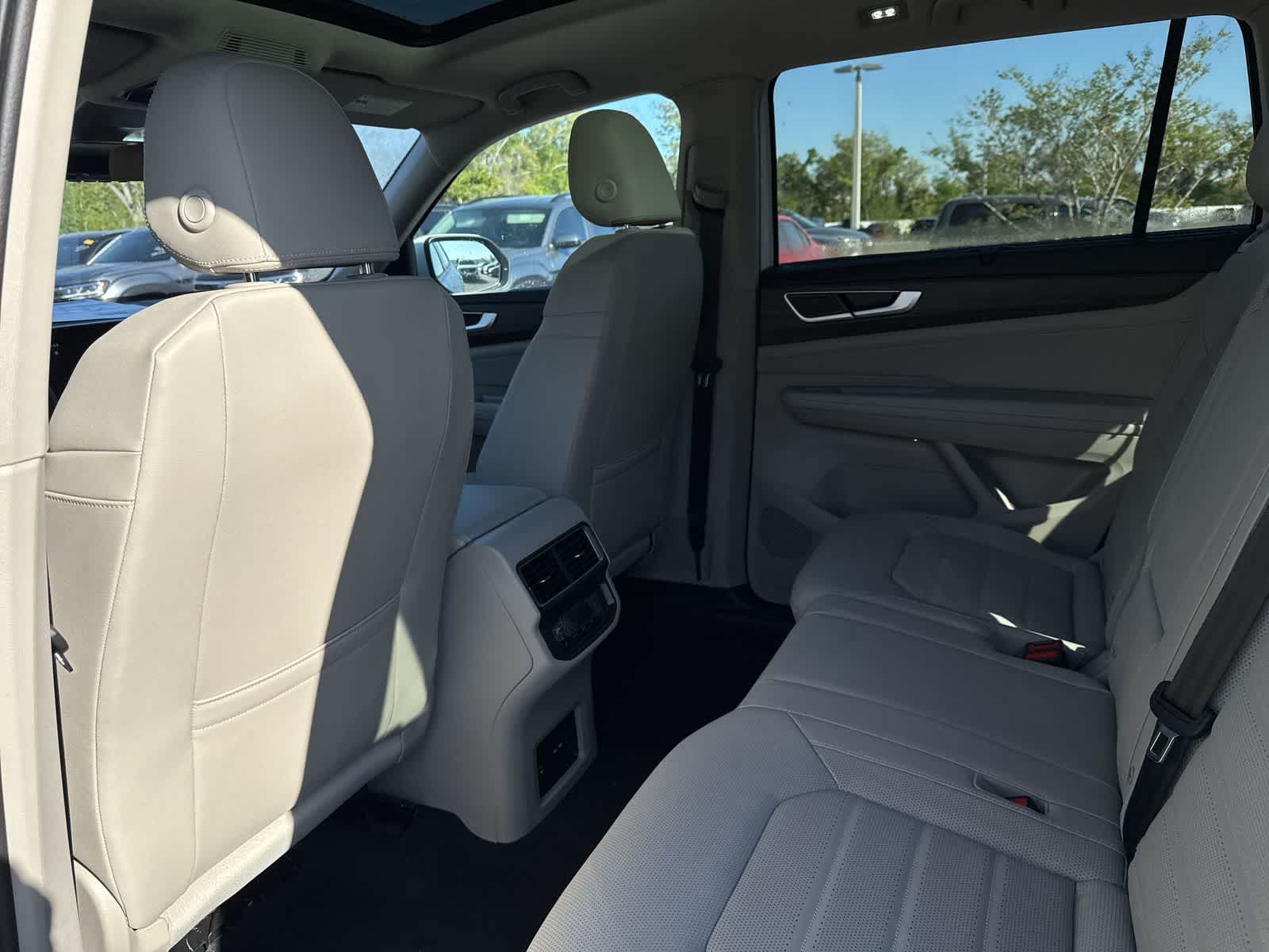 2026 Volkswagen Atlas 2.0T SEL