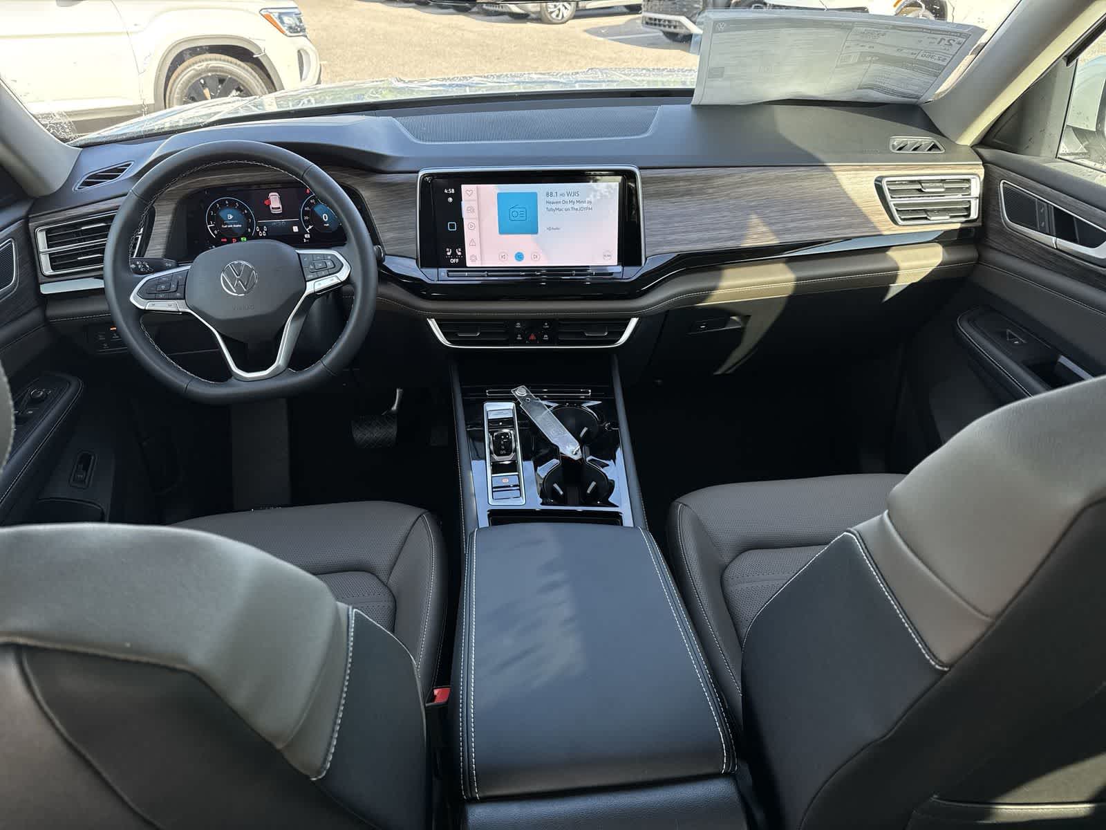 2026 Volkswagen Atlas 2.0T SEL