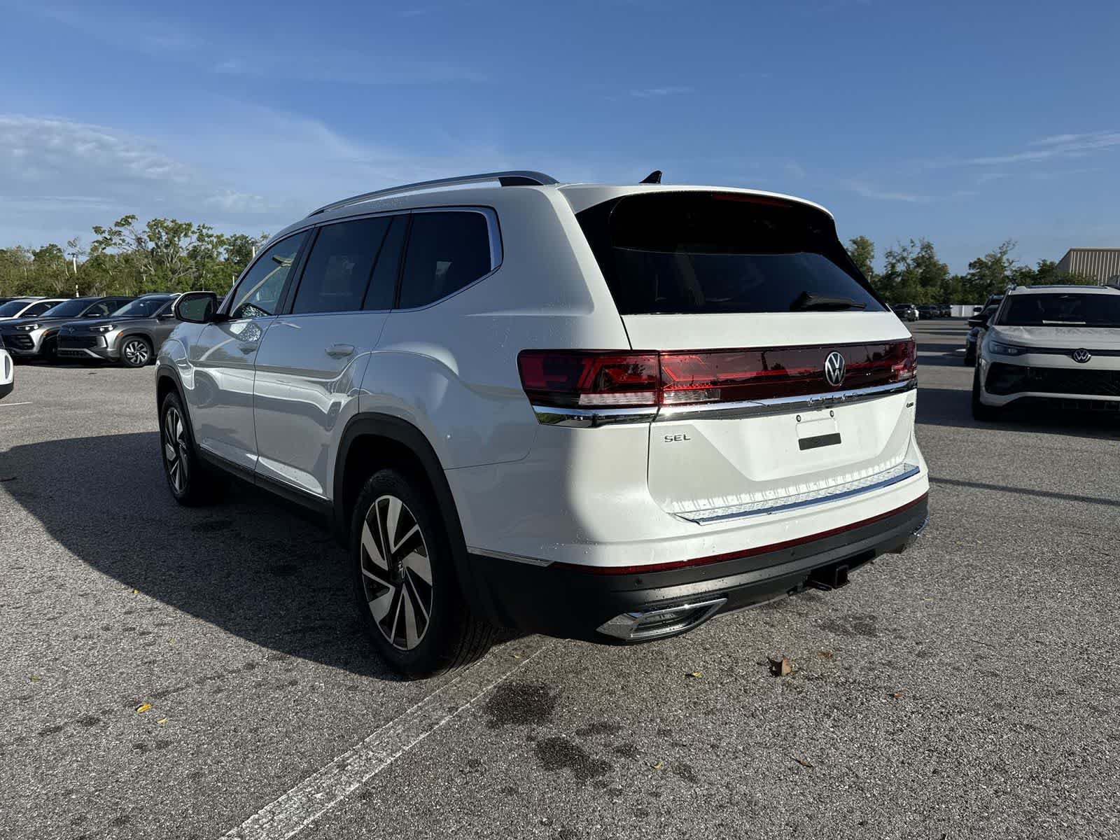2026 Volkswagen Atlas 2.0T SEL