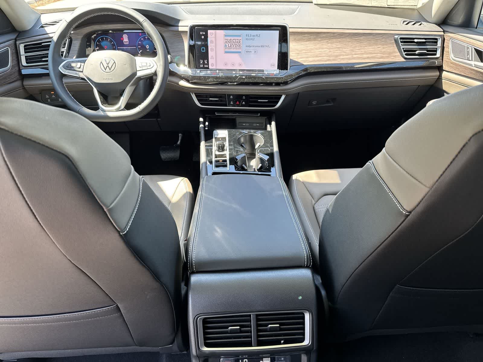 2026 Volkswagen Atlas 2.0T SEL