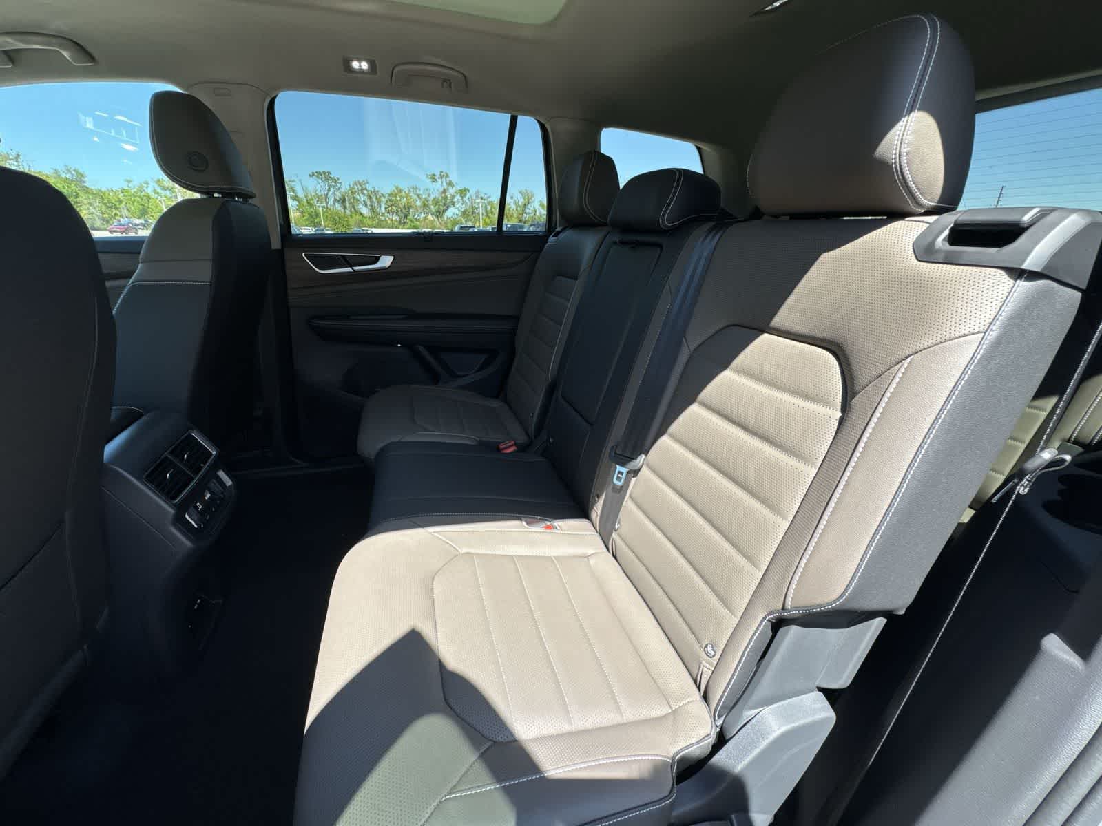 2026 Volkswagen Atlas 2.0T SEL