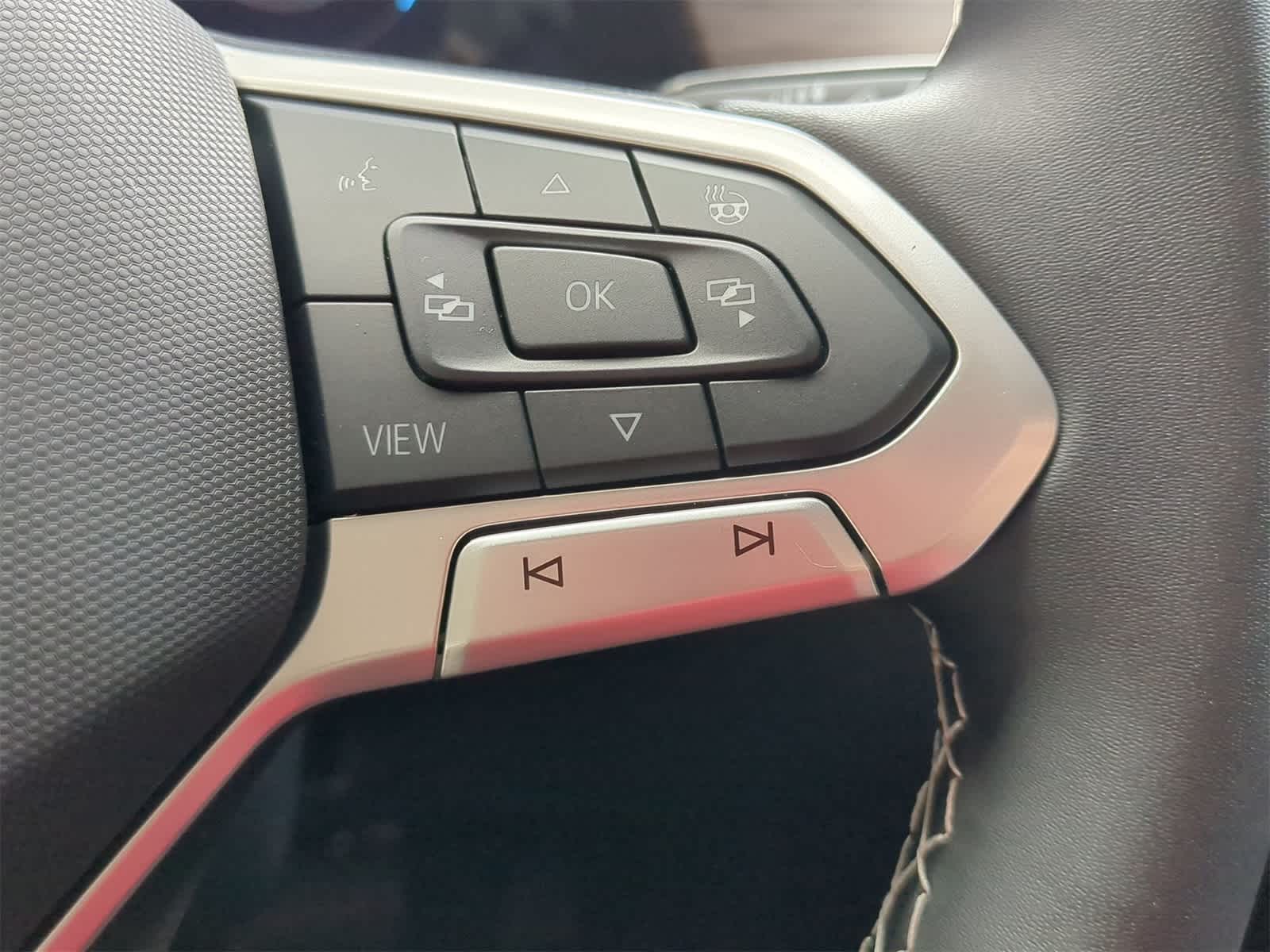 2025 Volkswagen Atlas 2.0T SEL