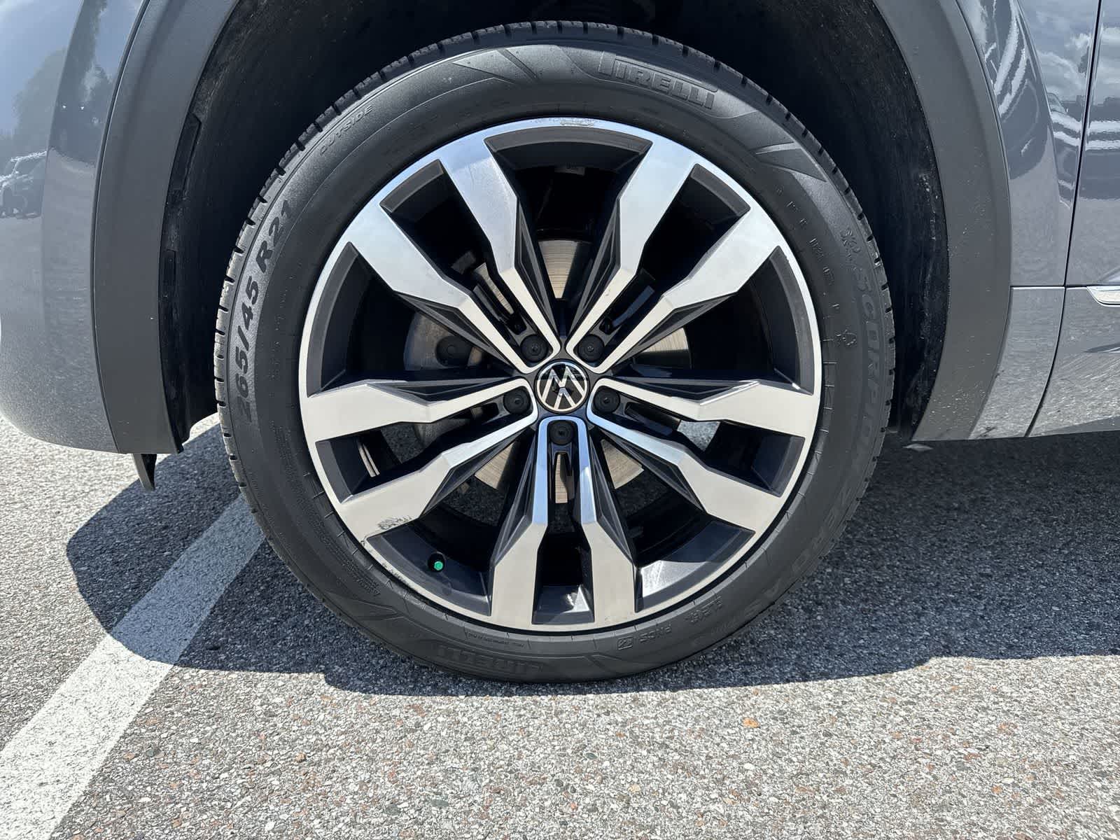 2021 Volkswagen Atlas Cross Sport 3.6L V6 SEL R-Line