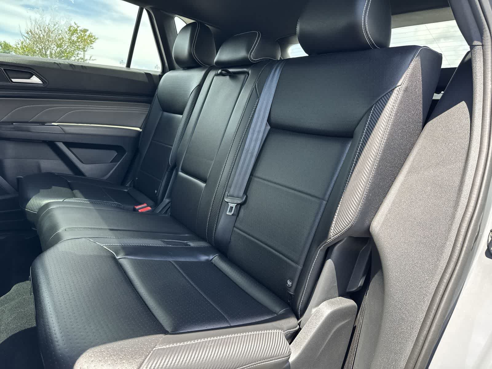 2021 Volkswagen Atlas Cross Sport 3.6L V6 SEL R-Line