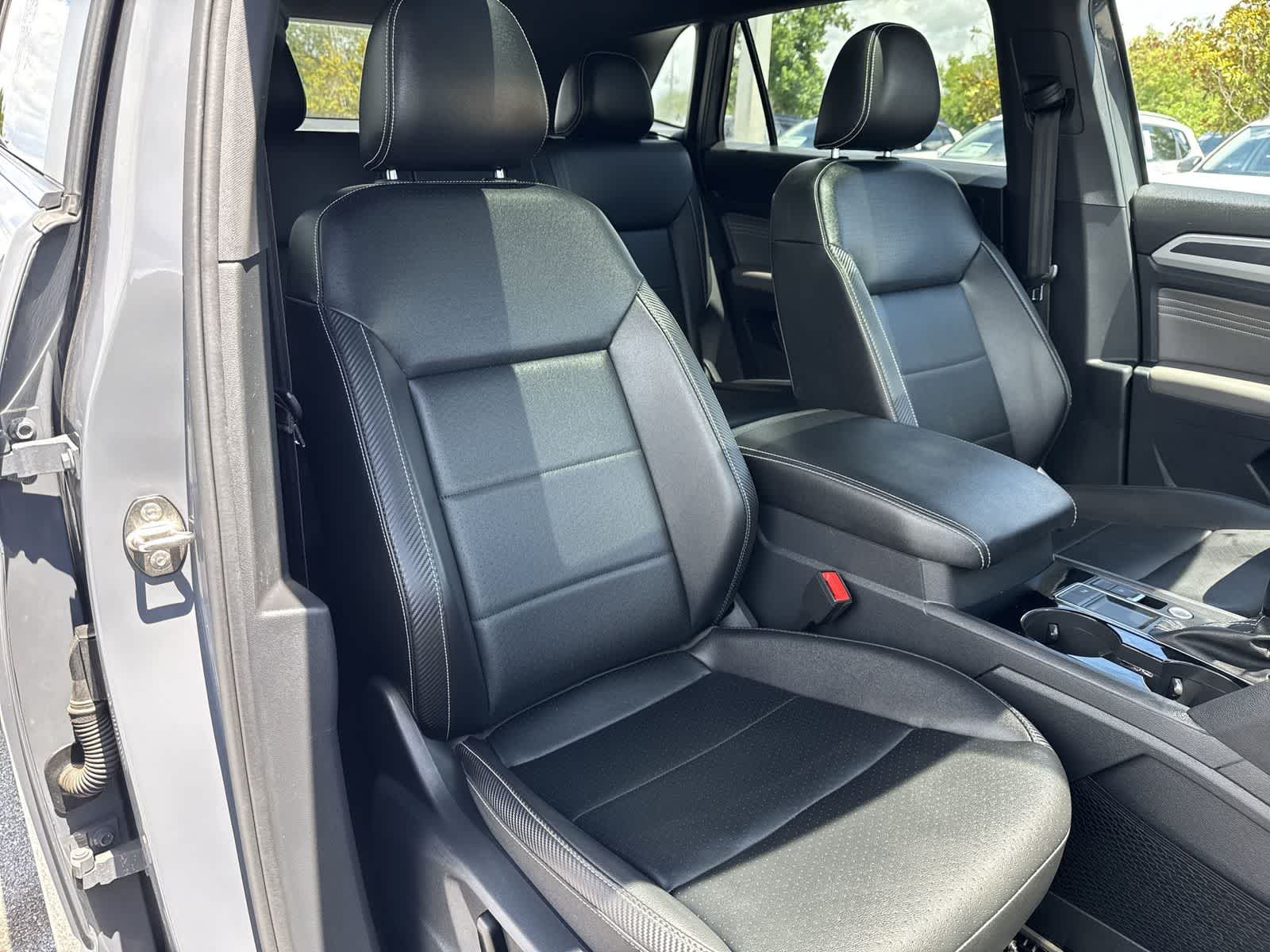 2021 Volkswagen Atlas Cross Sport 3.6L V6 SEL R-Line