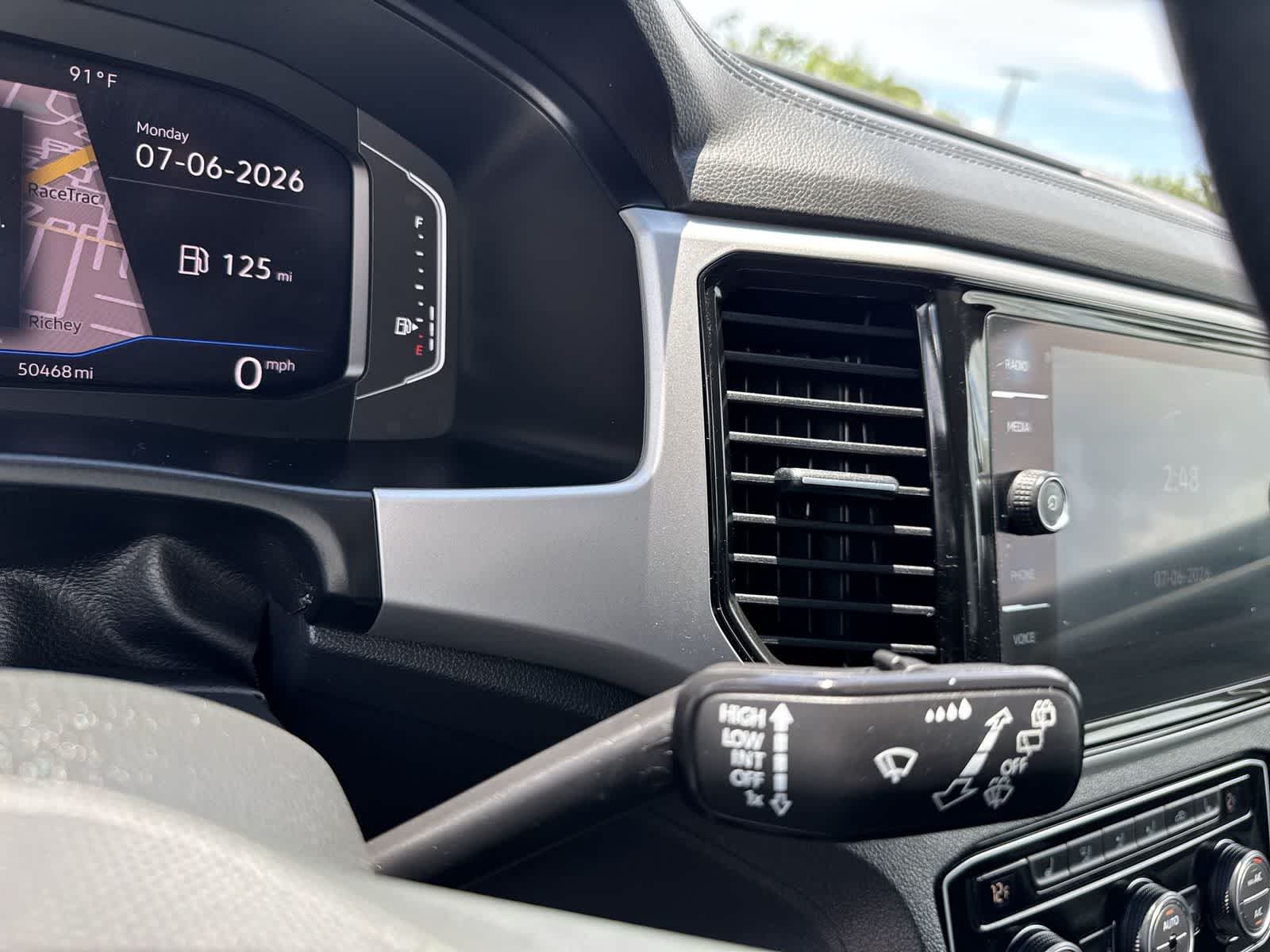 2021 Volkswagen Atlas Cross Sport 3.6L V6 SEL R-Line