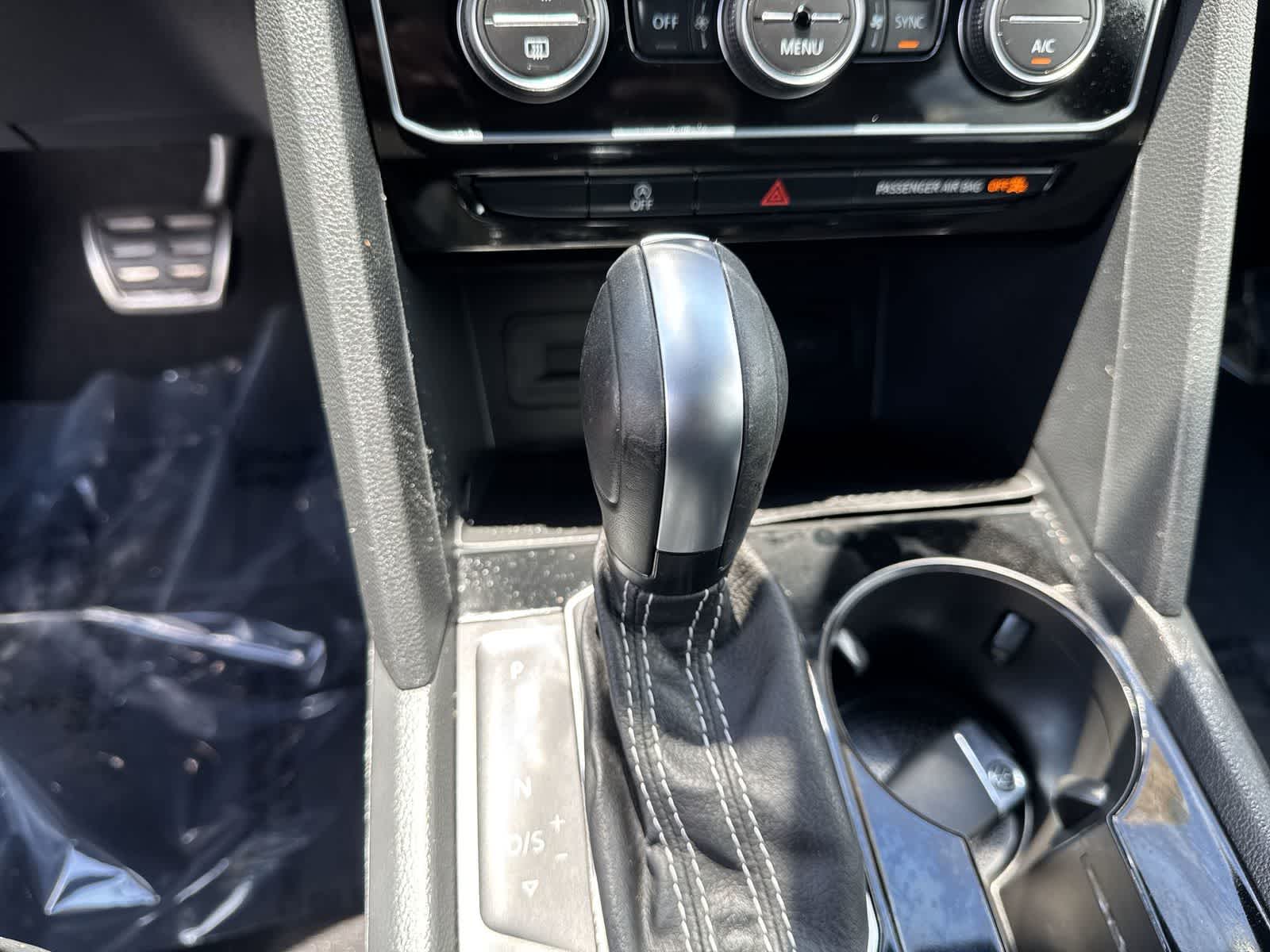 2021 Volkswagen Atlas Cross Sport 3.6L V6 SEL R-Line
