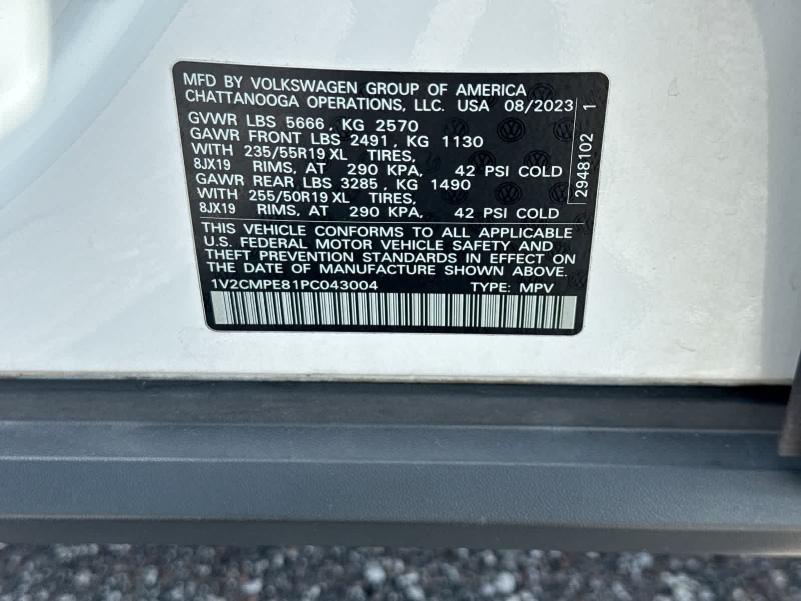 2023 Volkswagen ID.4 Pro