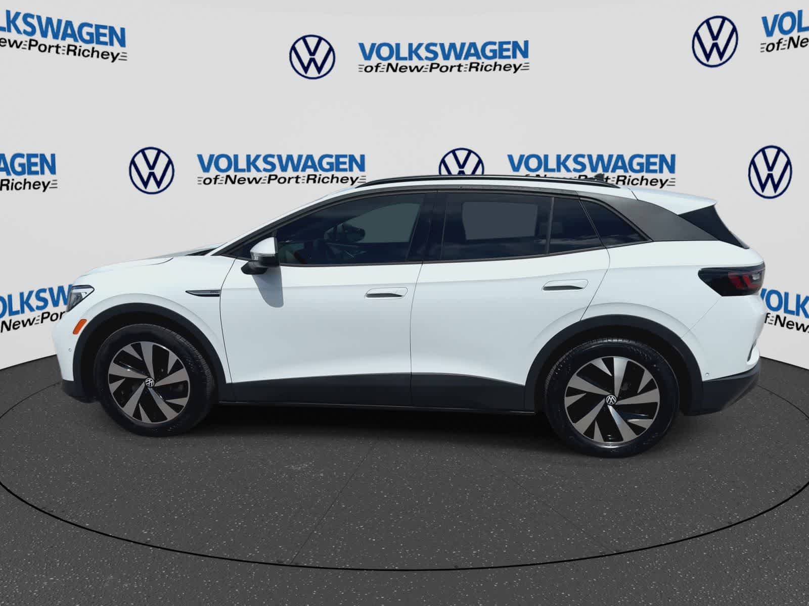 2023 Volkswagen ID.4 Pro