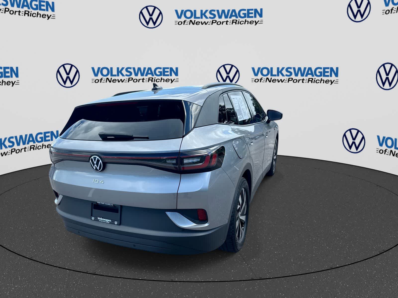 2023 Volkswagen ID.4 Pro