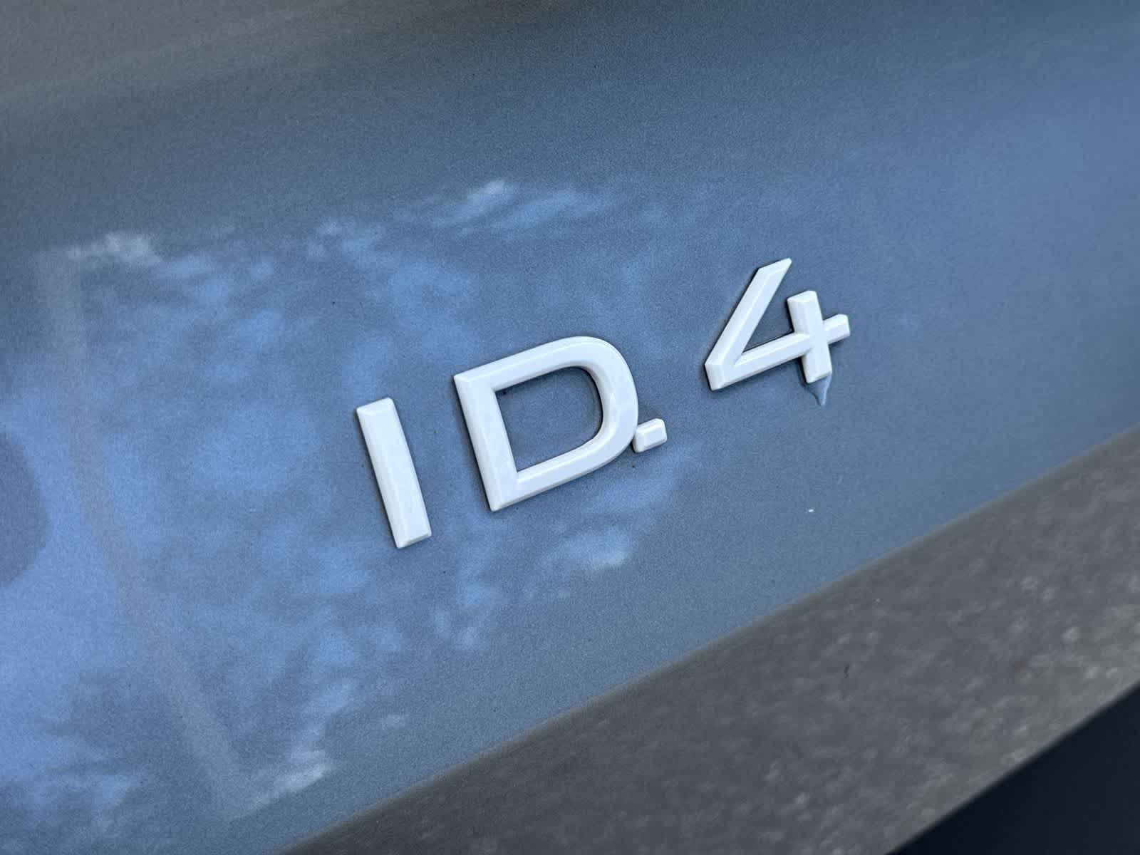 2023 Volkswagen ID.4 Pro