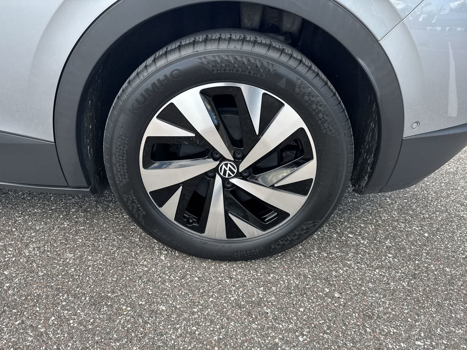 2023 Volkswagen ID.4 Pro