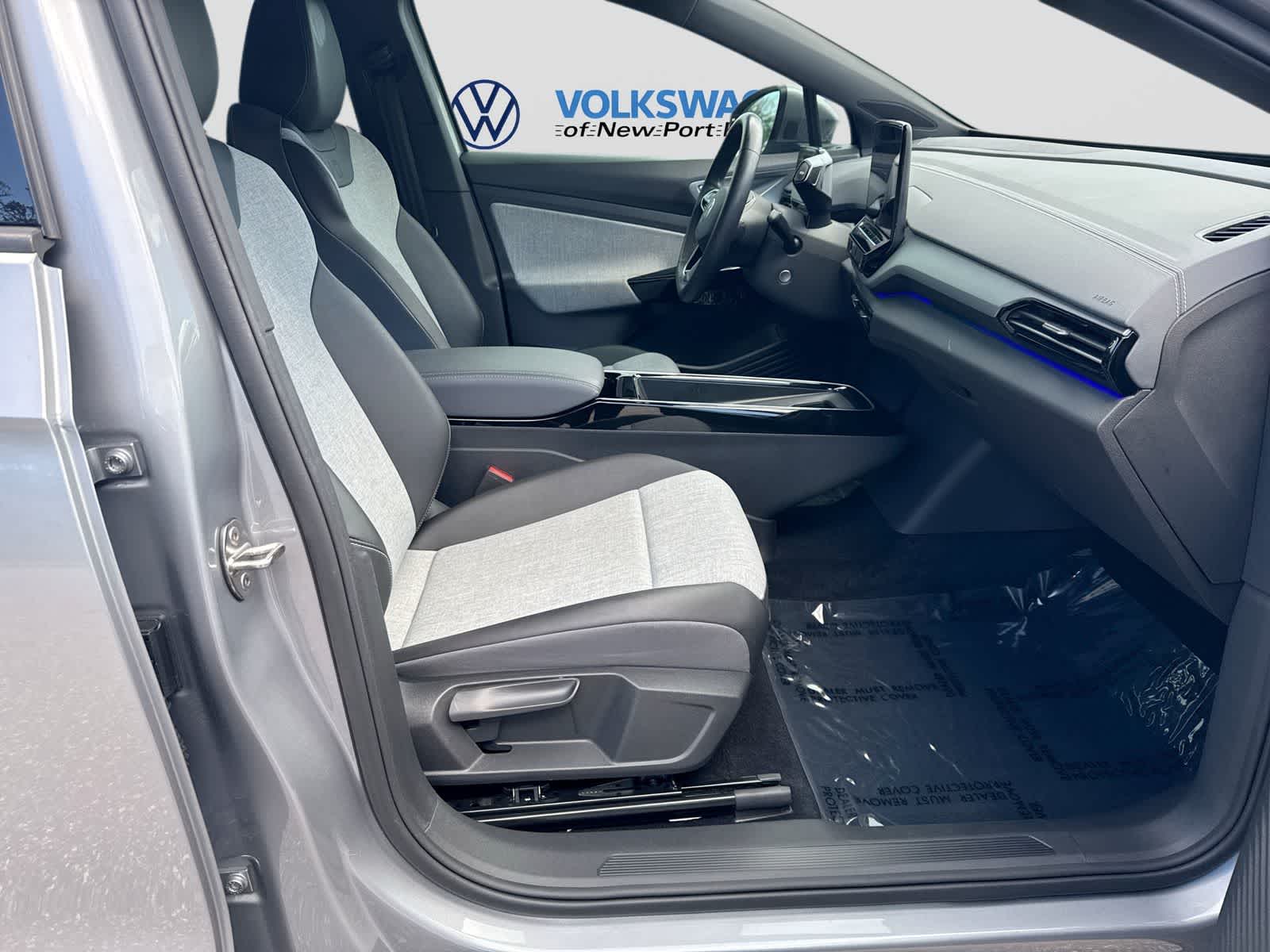 2023 Volkswagen ID.4 Pro