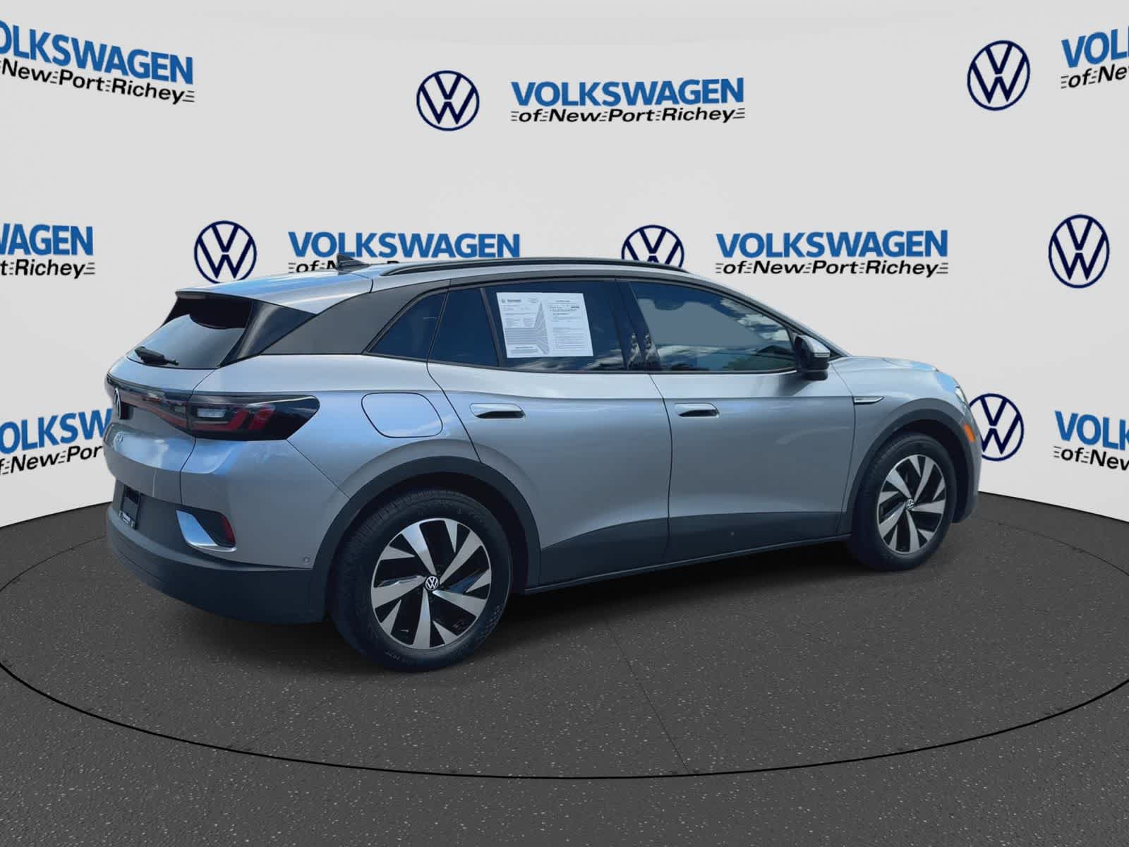 2023 Volkswagen ID.4 Pro
