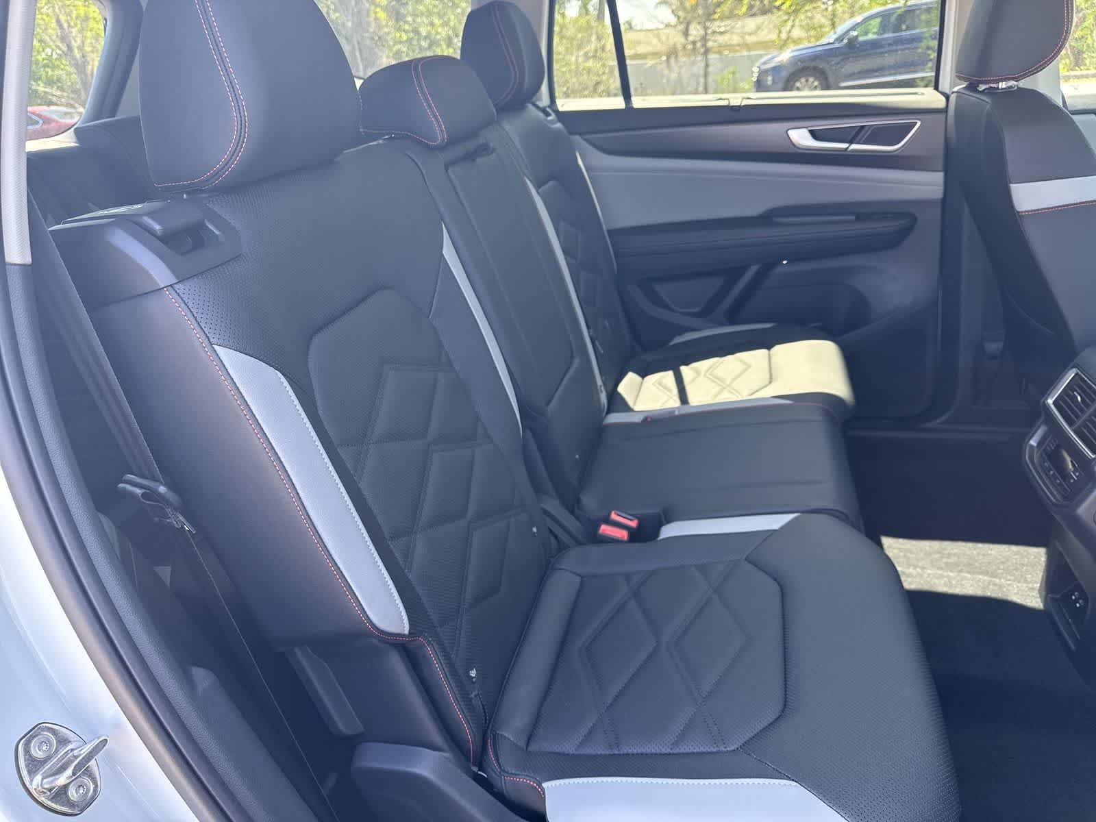 2026 Volkswagen Atlas 2.0T Peak Edition