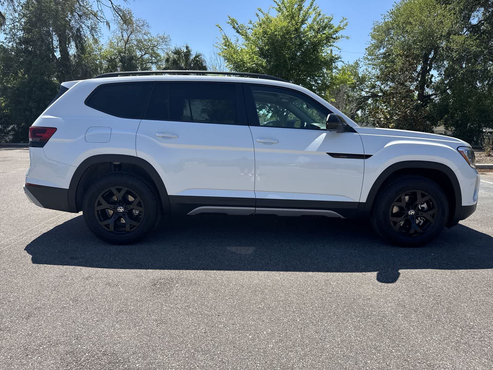 2026 Volkswagen Atlas 2.0T Peak Edition