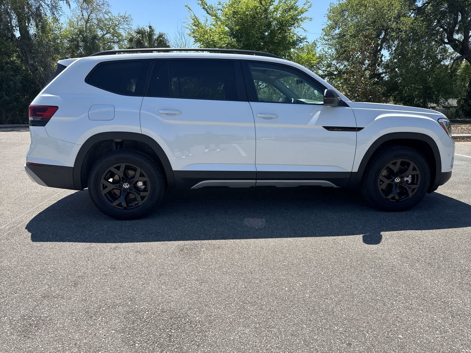 2026 Volkswagen Atlas 2.0T Peak Edition