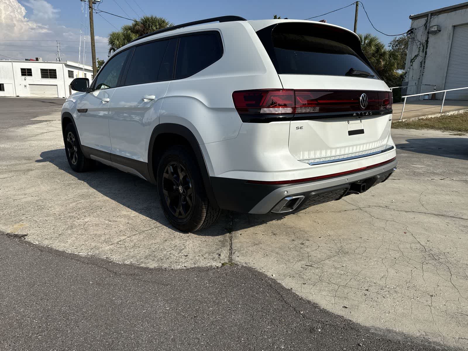 2026 Volkswagen Atlas 2.0T Peak Edition