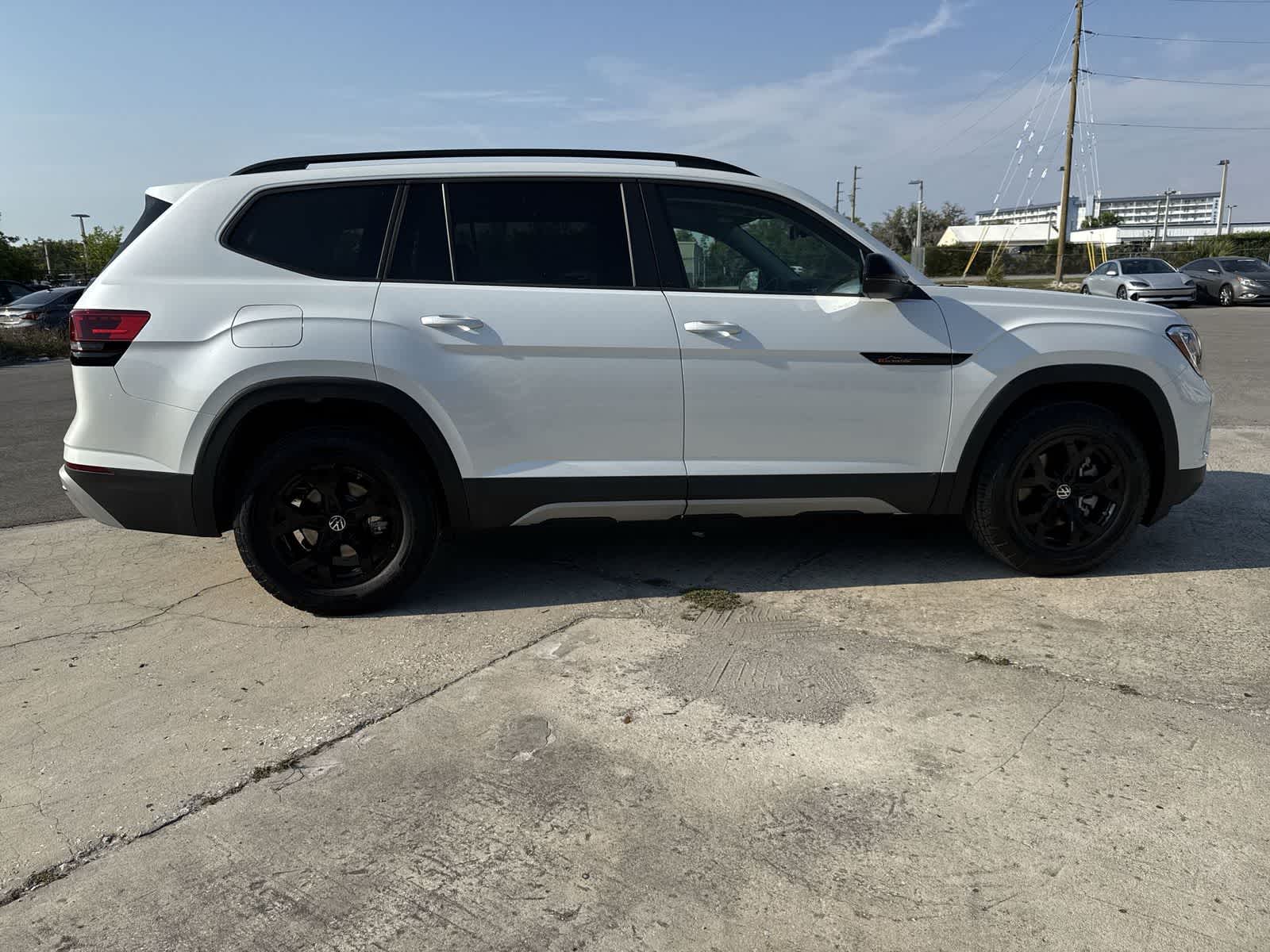 2026 Volkswagen Atlas 2.0T Peak Edition