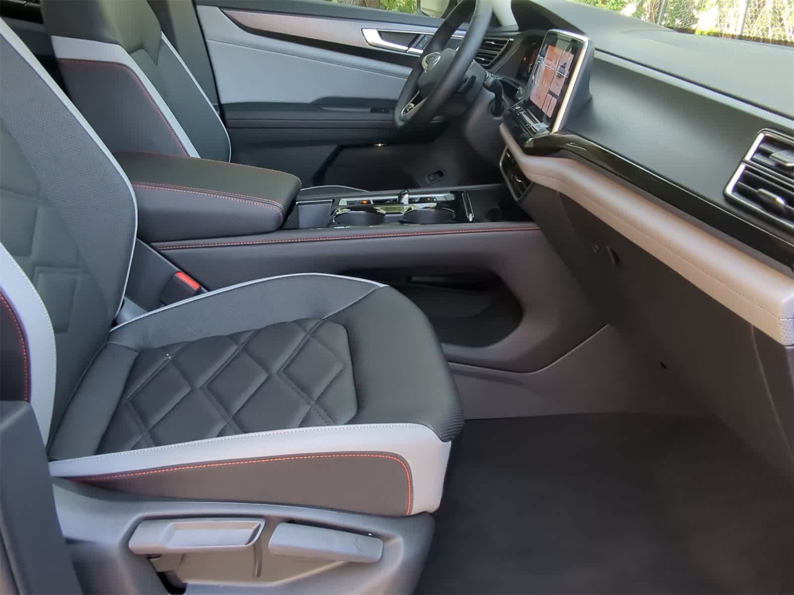 2025 Volkswagen Atlas 2.0T Peak Edition