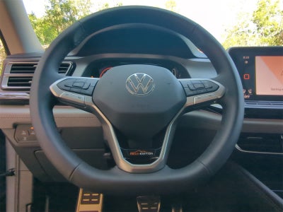 2025 Volkswagen Atlas 2.0T Peak Edition