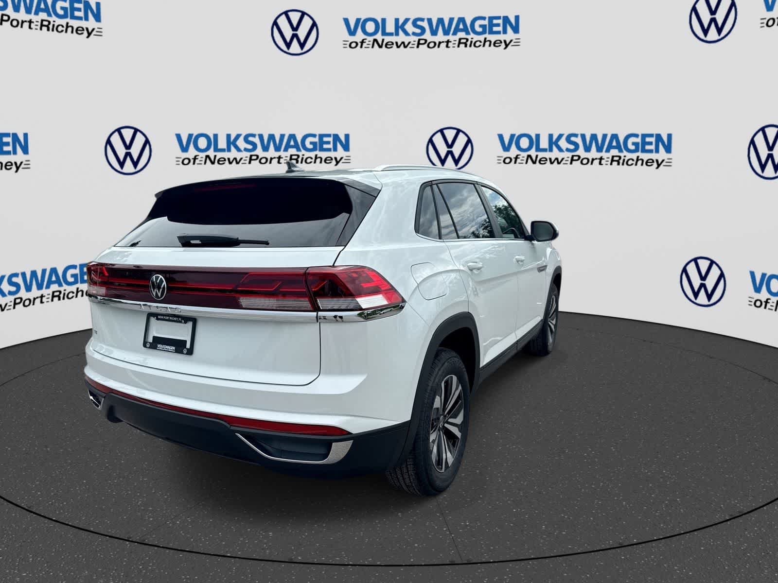 2026 Volkswagen Atlas Cross Sport 2.0T SE