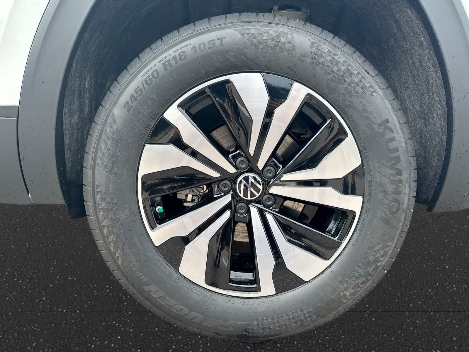2026 Volkswagen Atlas Cross Sport 2.0T SE