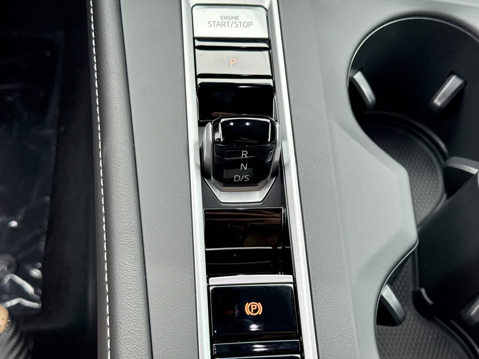 2026 Volkswagen Atlas Cross Sport 2.0T SE