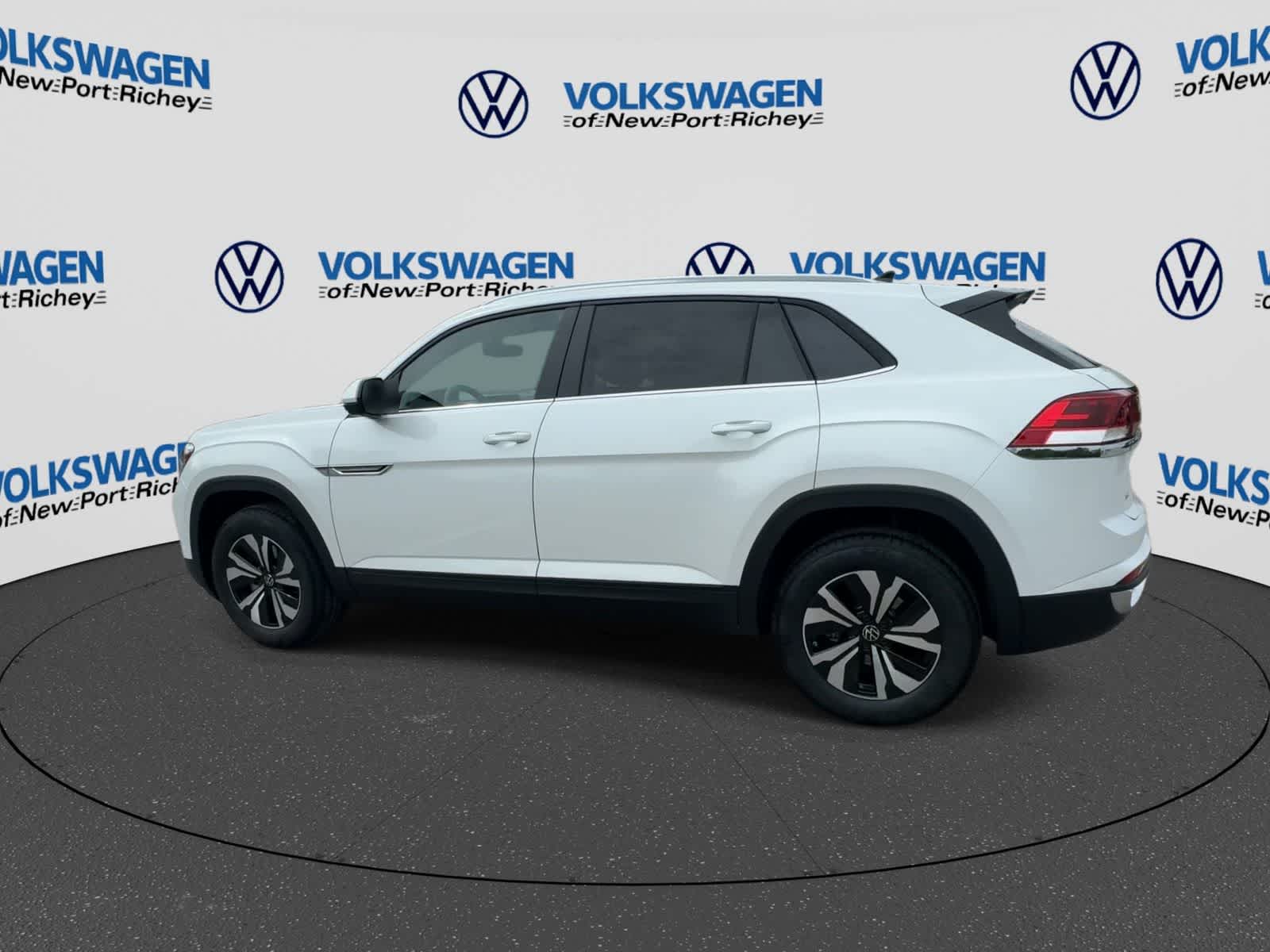 2026 Volkswagen Atlas Cross Sport 2.0T SE