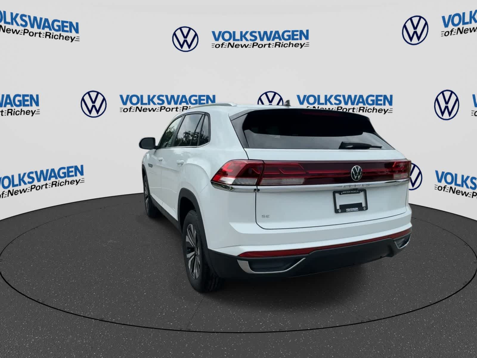 2026 Volkswagen Atlas Cross Sport 2.0T SE