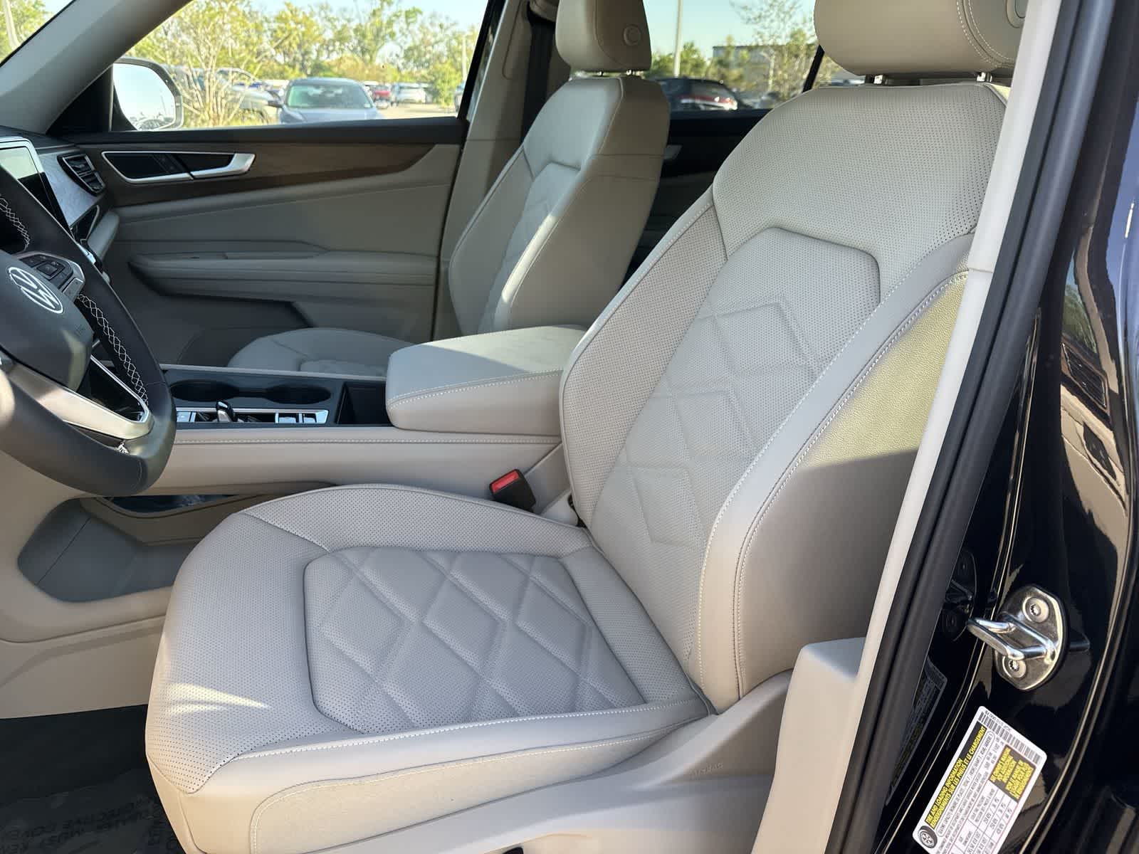 2026 Volkswagen Atlas 2.0T SE