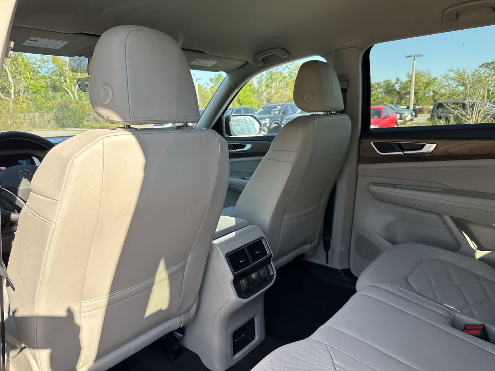 2026 Volkswagen Atlas 2.0T SE