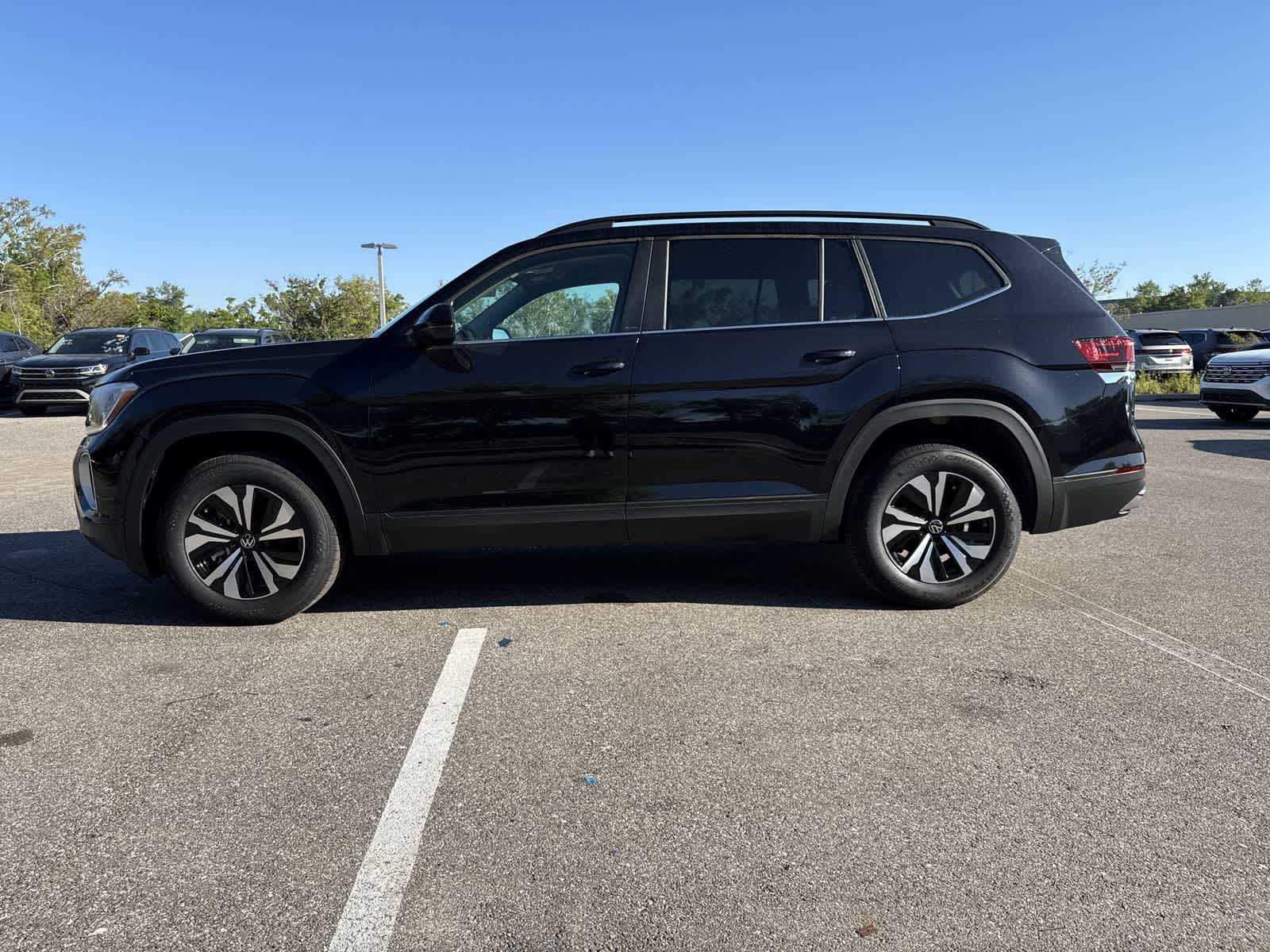 2026 Volkswagen Atlas 2.0T SE