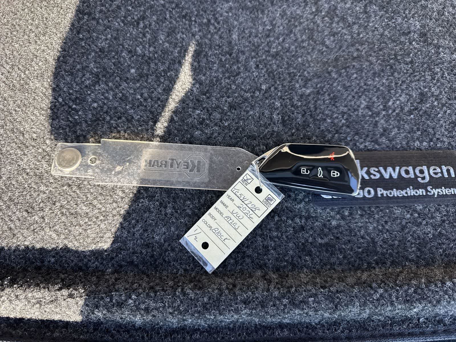 2026 Volkswagen Atlas 2.0T SE