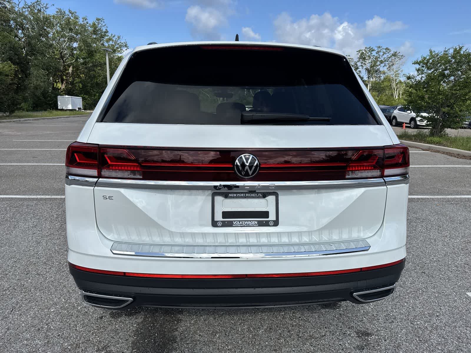 2026 Volkswagen Atlas 2.0T SE